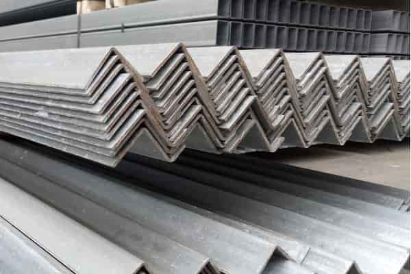 Kątownik ocynkowany 30x30x2,0x6000 mm